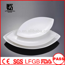 Manufacturer porcelain /ceramic banquet leaf plate fish plate meat plate oval plate
